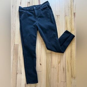 Black high rise jeans